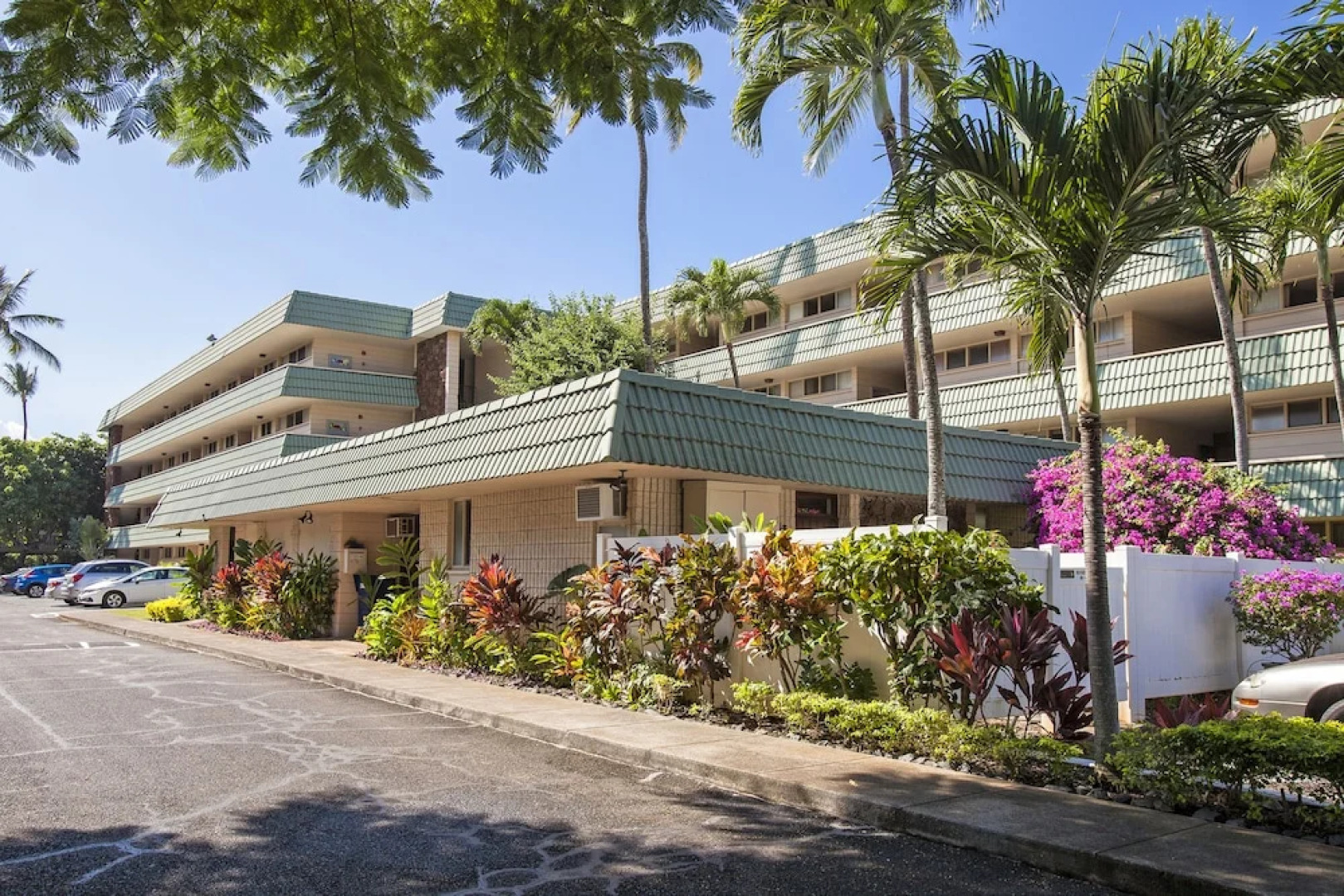 Kahana Reef by Maui Condo & Home