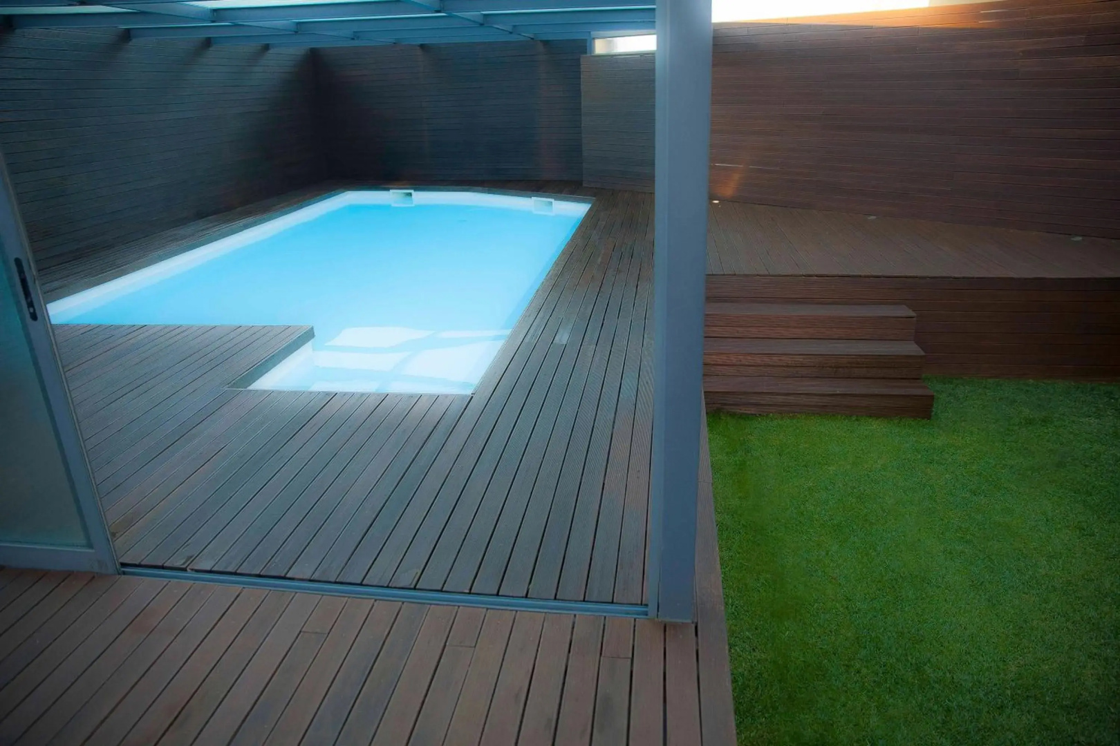 Apartment with Garden and Pool