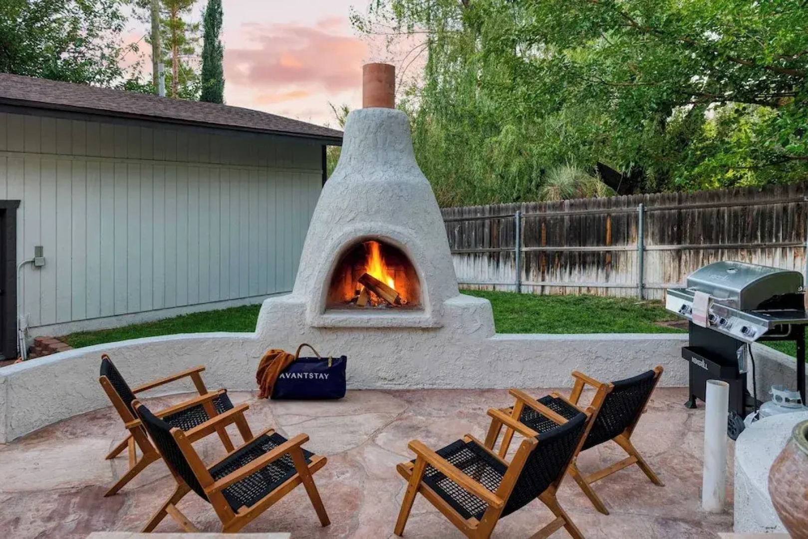 Hot Tub, Sauna & Red Rock Views Near Sedona Trails Sedona Serenity Retreat by Avantstay