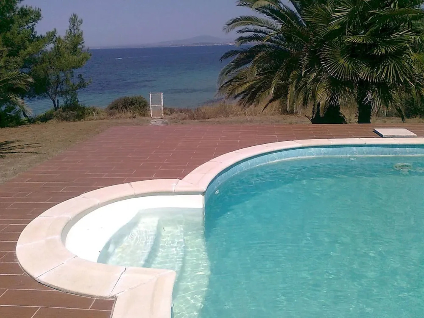 Haddock Beachfront Villa