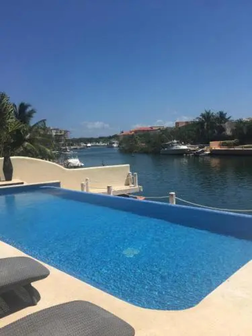 Condominium Nautica