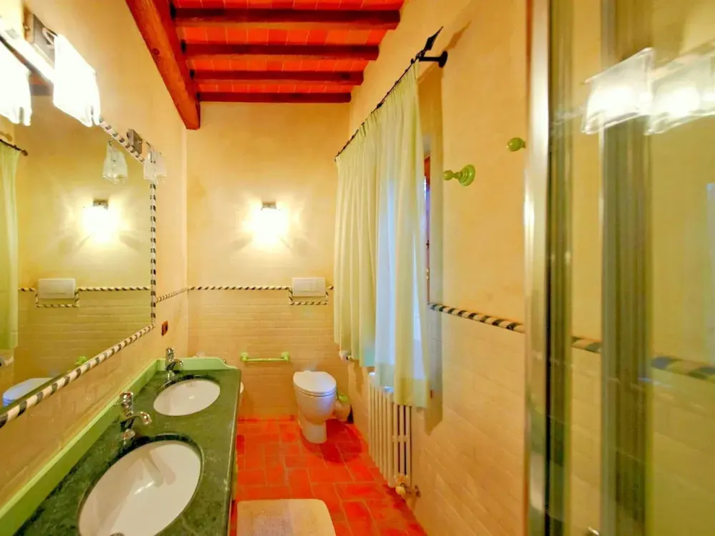Cottage in Loro Ciuffenna With Pool & Sauna