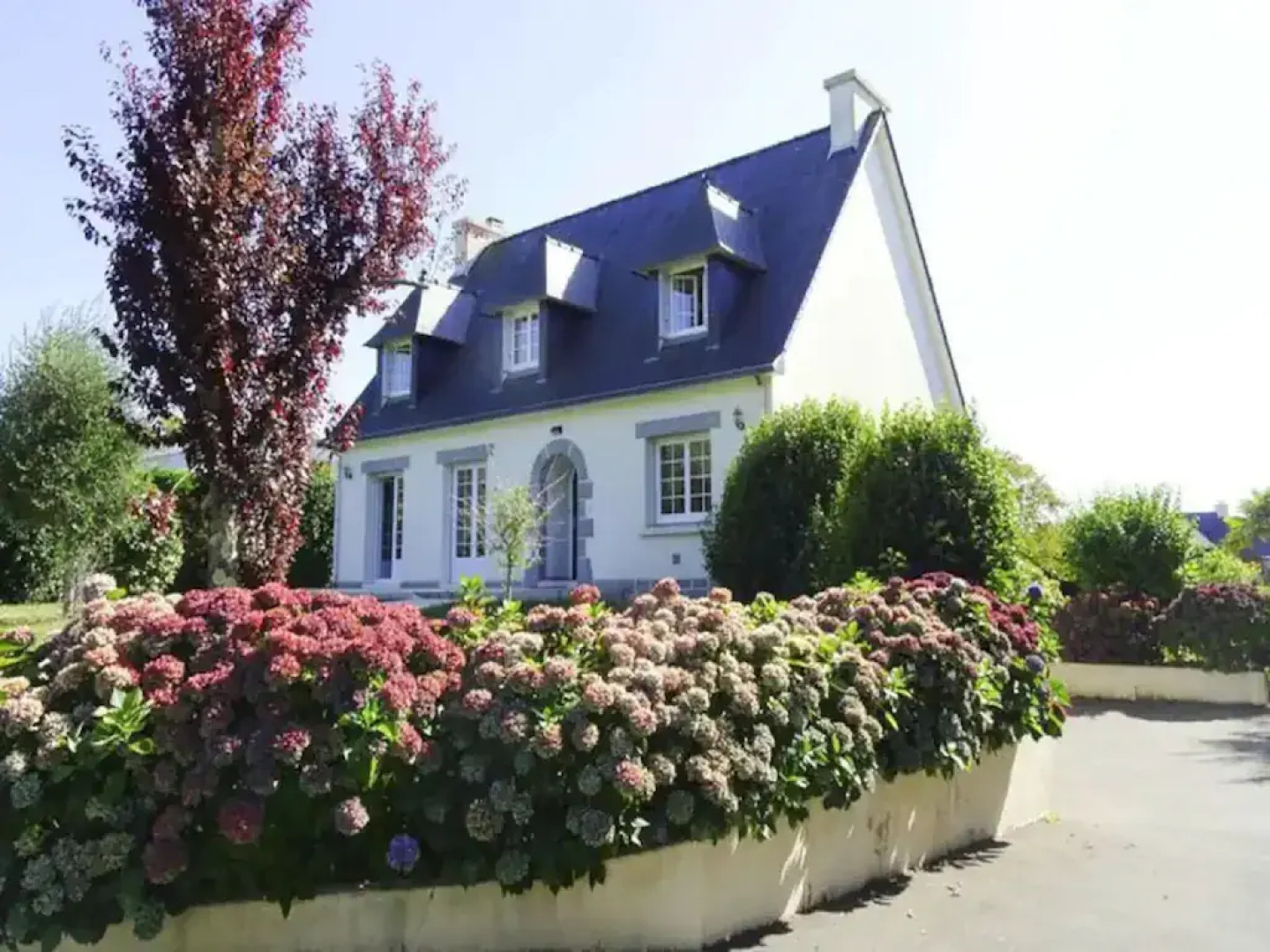 Holiday Home With Private Outdoor Pool, Gouesnac"h