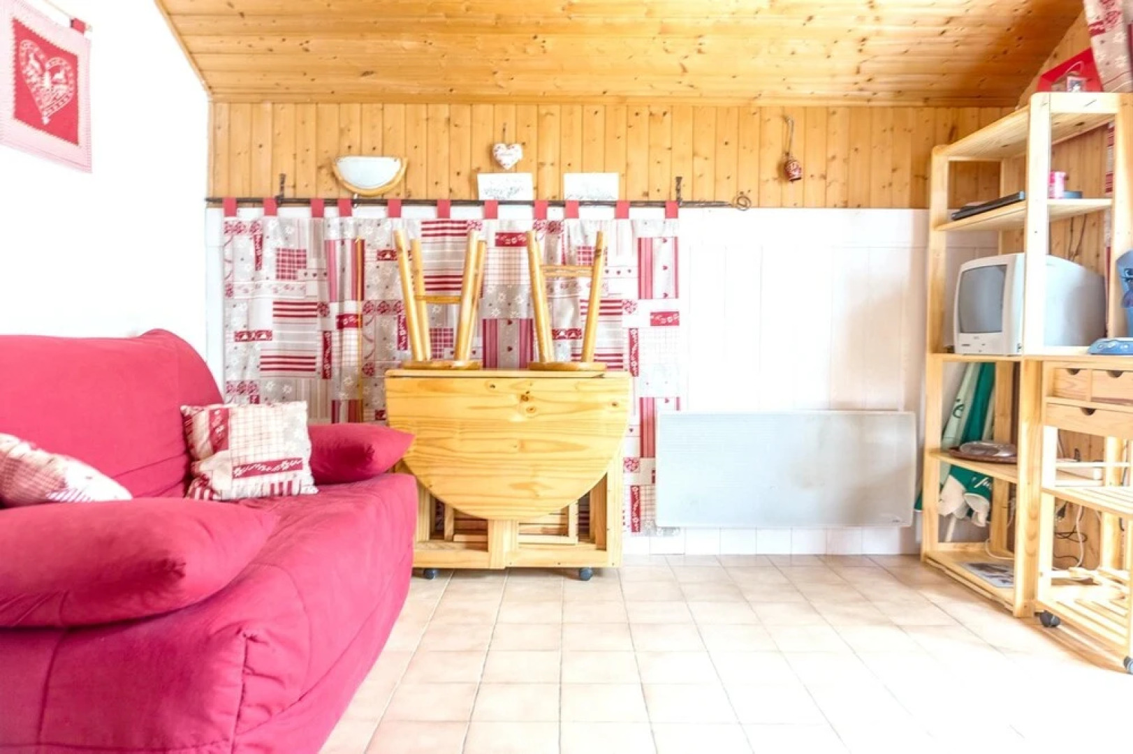 Studio in Thollon-les-mémises, With Wonderful Lake View and Furnished