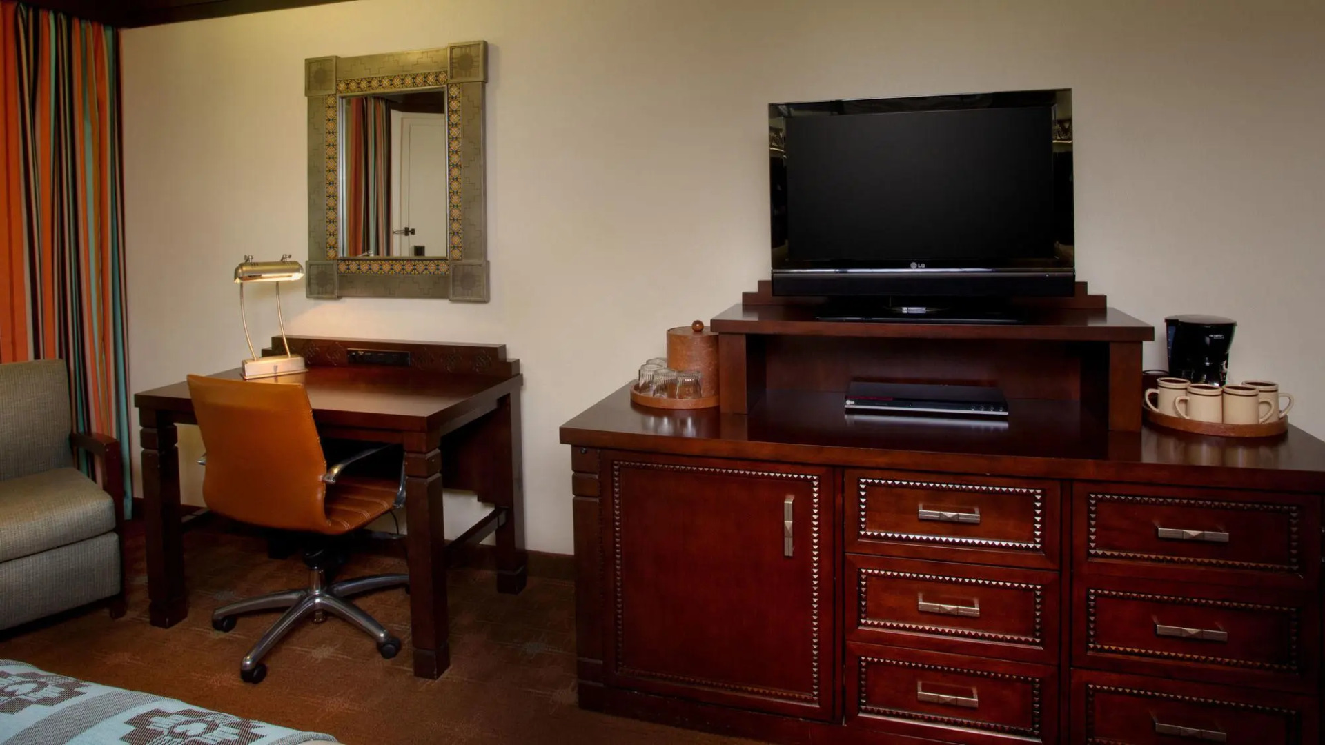 Курорт Disney's Coronado Springs