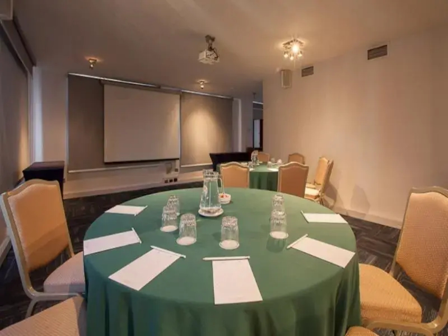 Plaza El Bosque San Sebastian