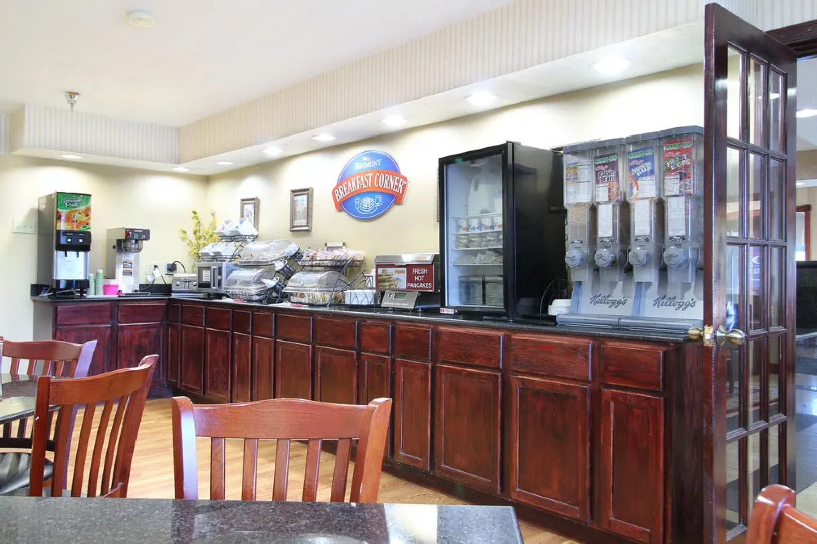 Baymont Inn & Suites Muskegon