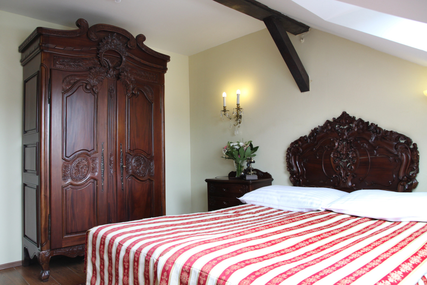 King Charles Boutique Hotel Residence