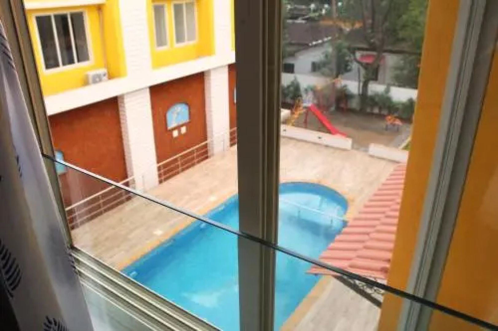 Comfy gateway in Vagator with pool F-106