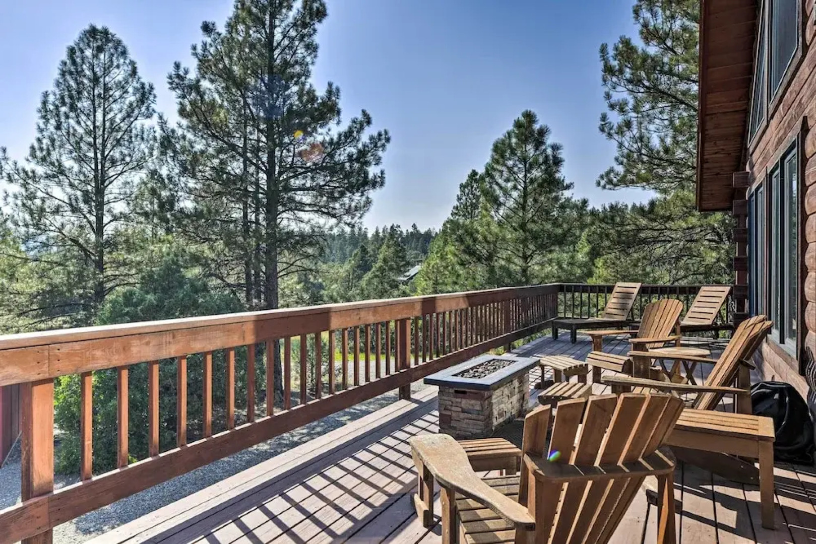 Lazy Beaver Lodge Pagosa Cabin w/ Deck, Fire Pit