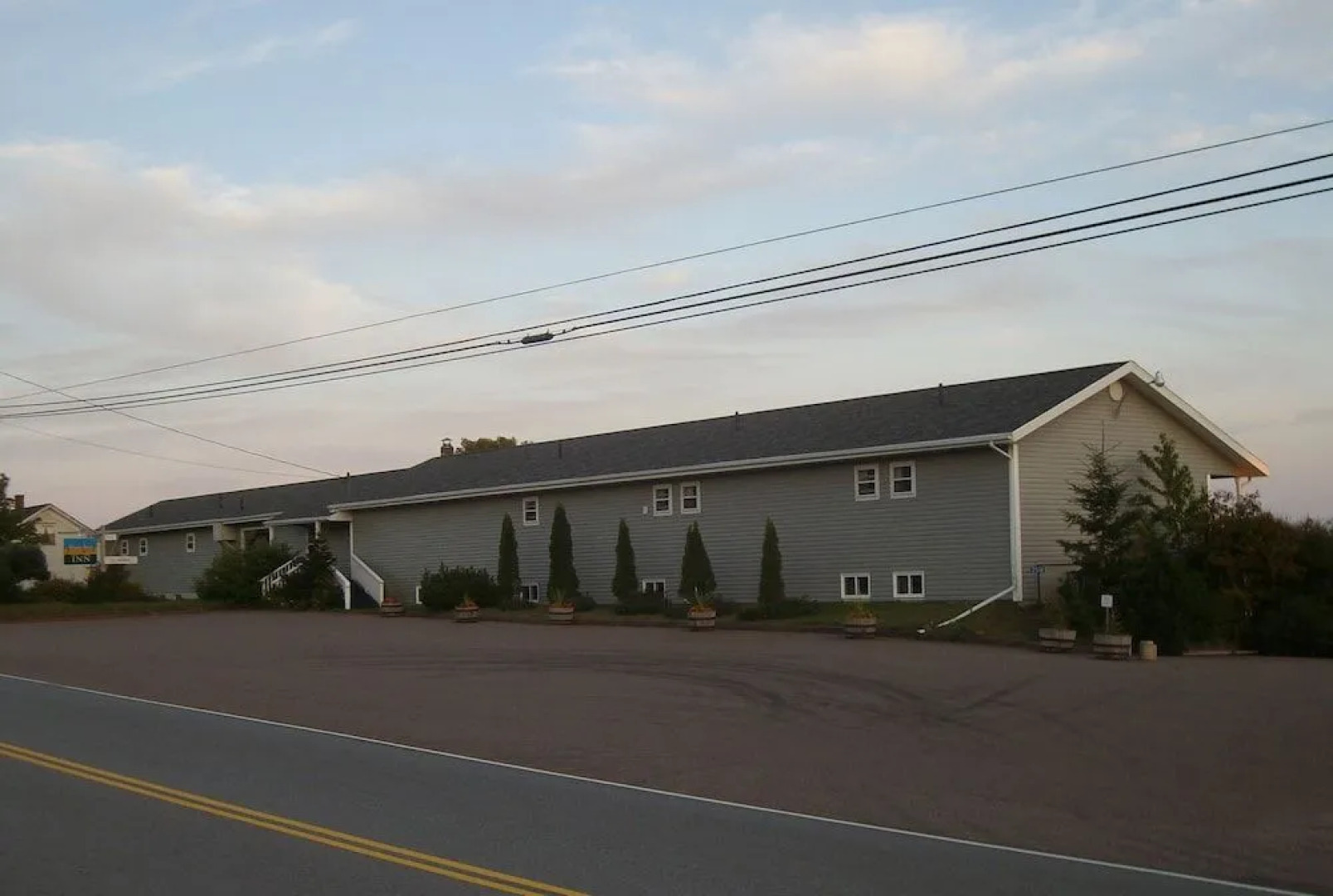 Singing Sands Inn Motel