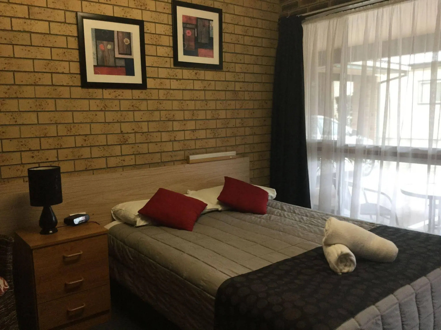 Squatters Homestead Motel