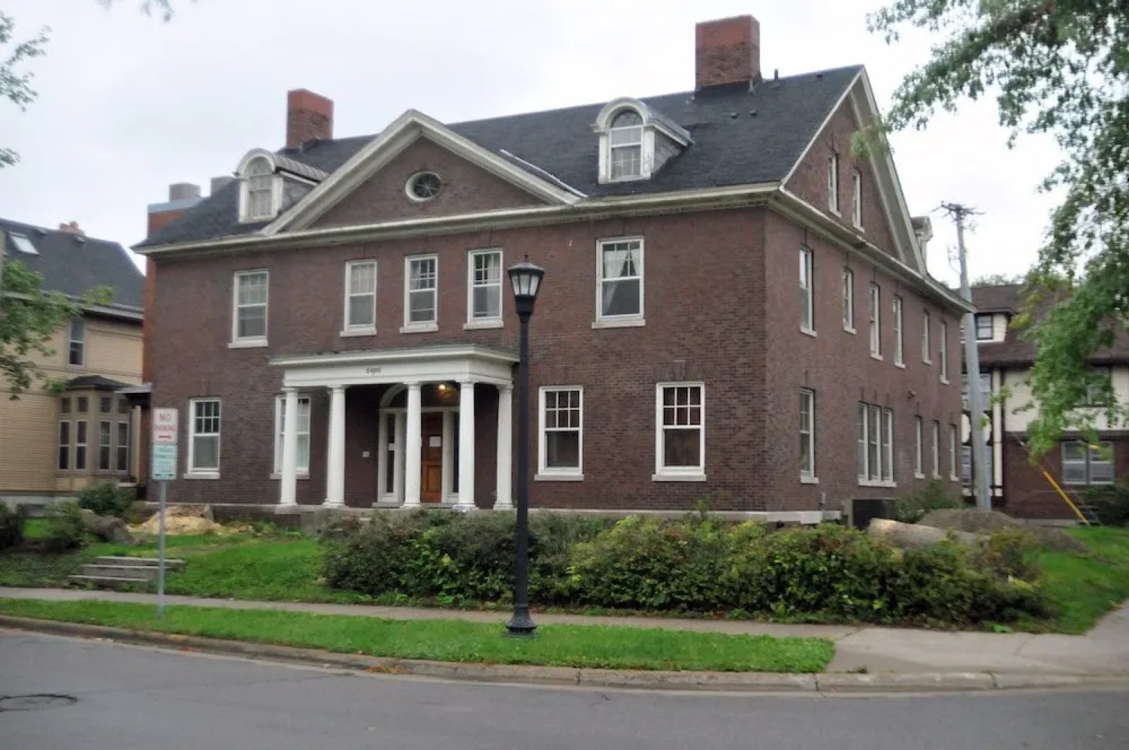 Minneapolis International Hostel