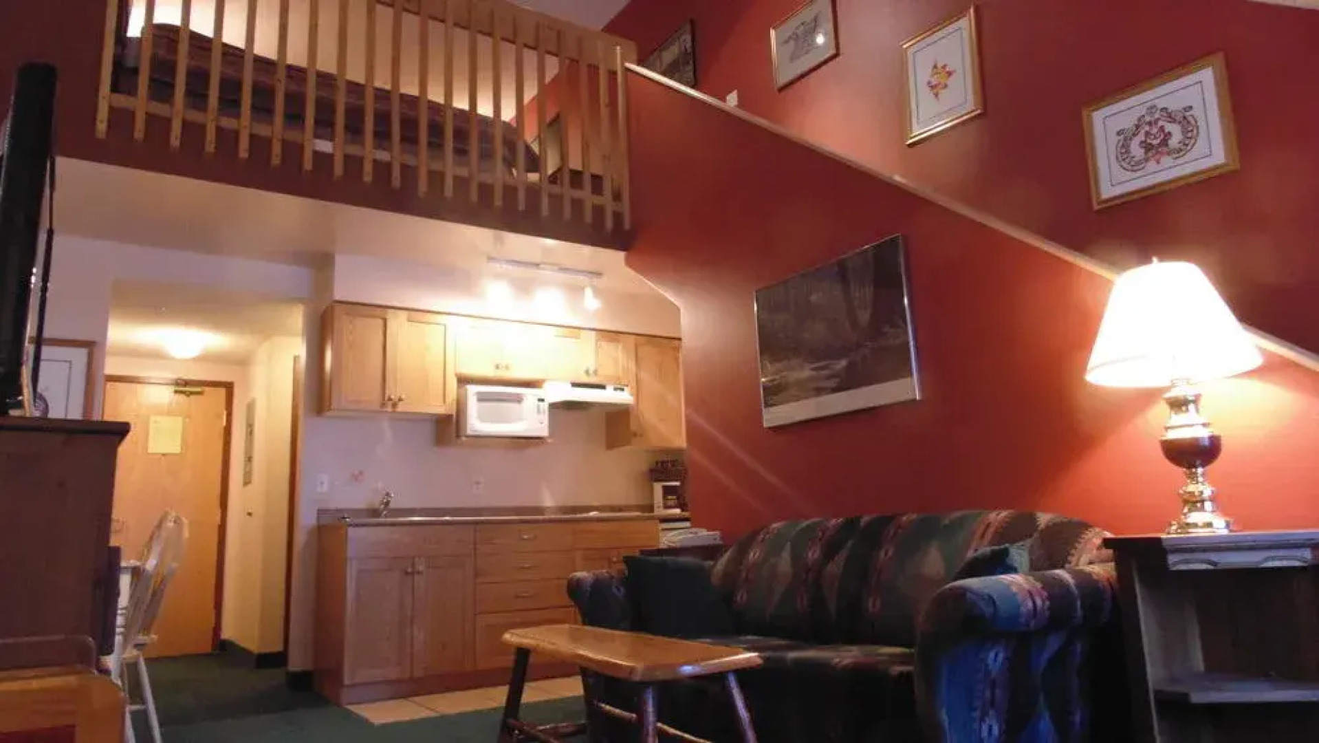 Heffley Boutique Inn