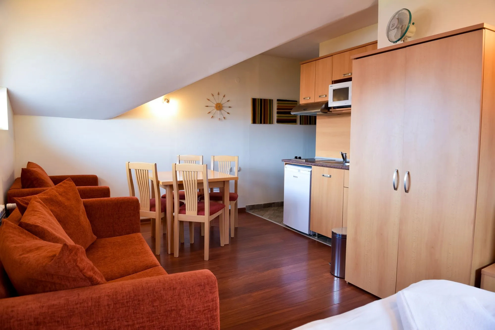Hotel Bojur & Bojurland Apartment Complex
