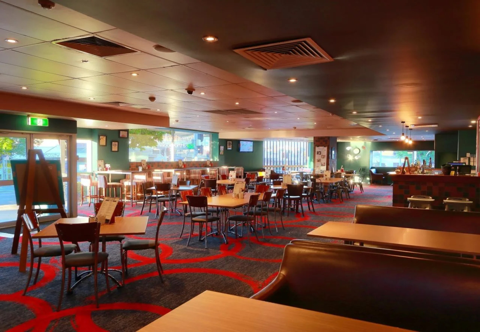 Nightcap at Prince of Wales Hotel