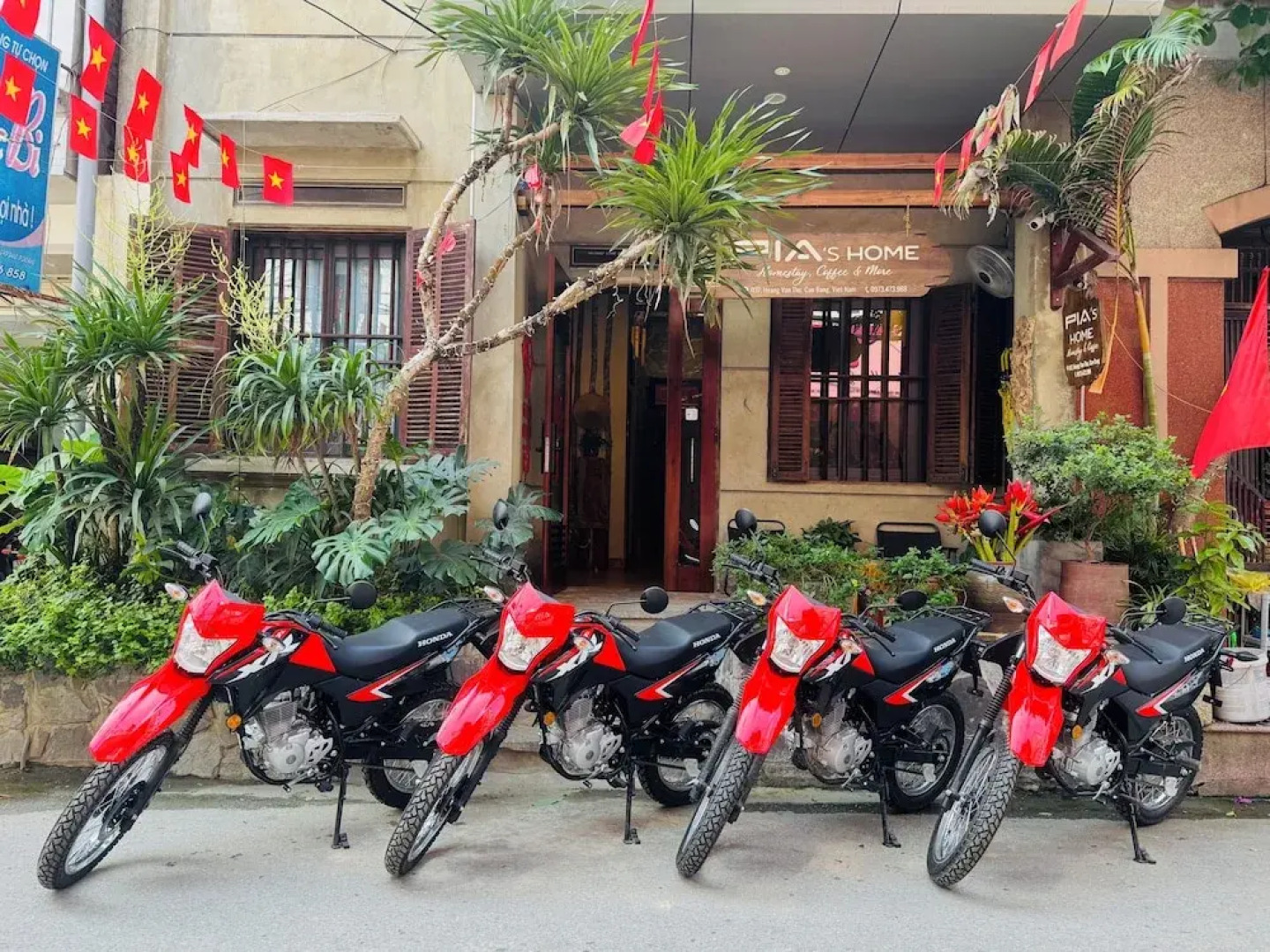 PIA homestay - Tours & Motorbike rentals
