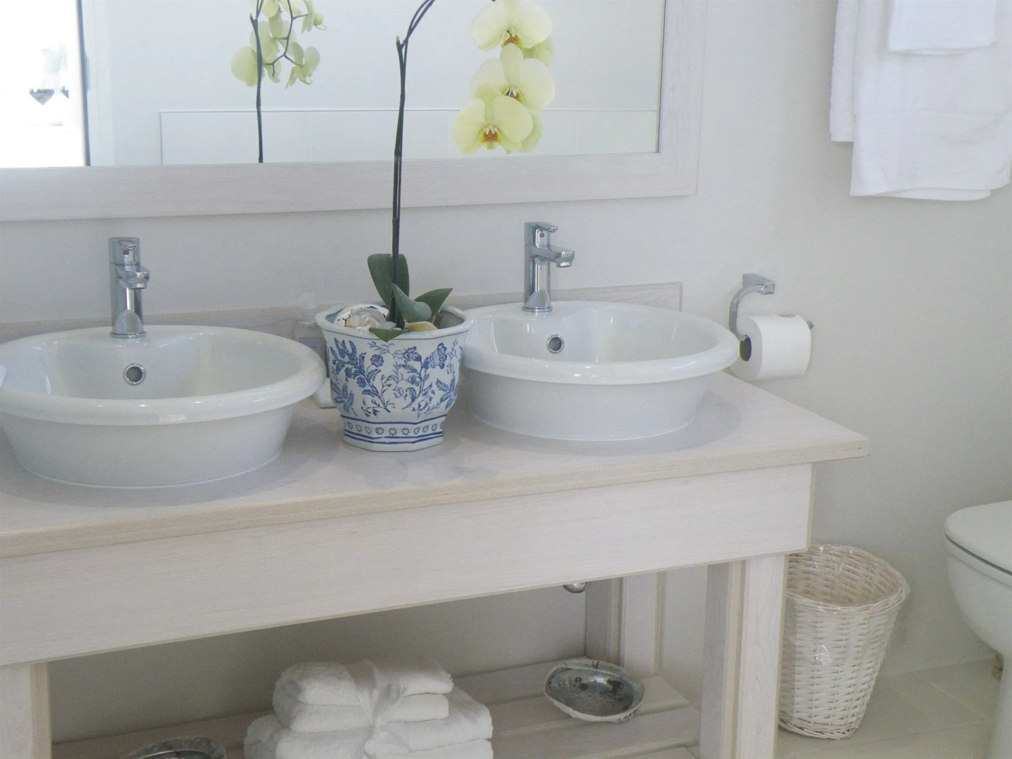 138 Marine Beachfront Guesthouse