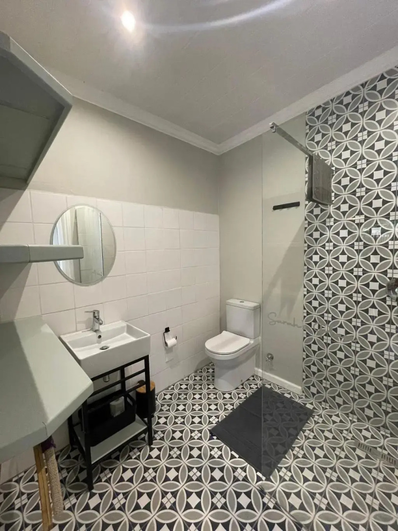 Sarah's Place- Manor House