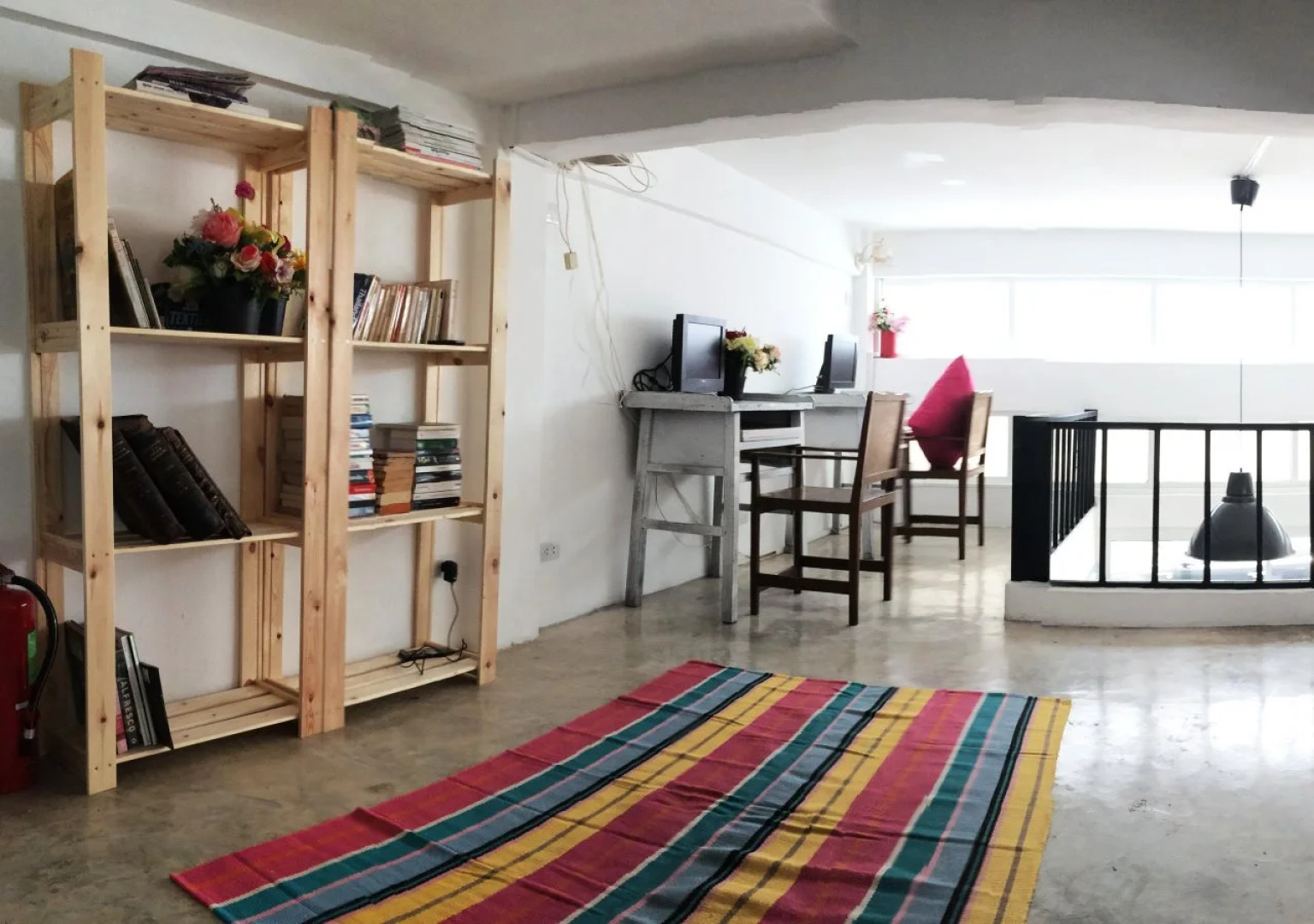 Ploy Hostel