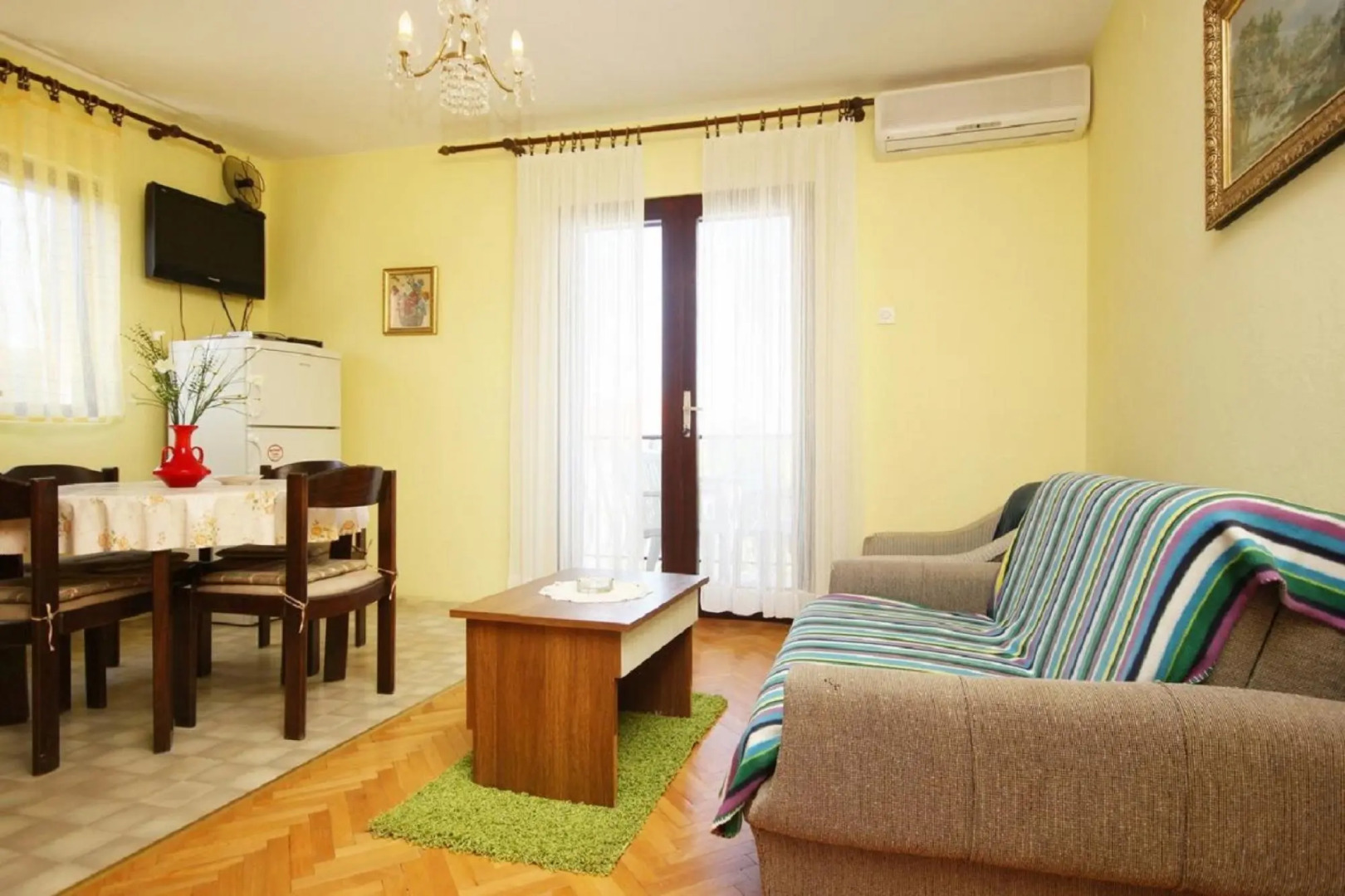 Ljube - quiet location & close to the beach - A2(4+1)