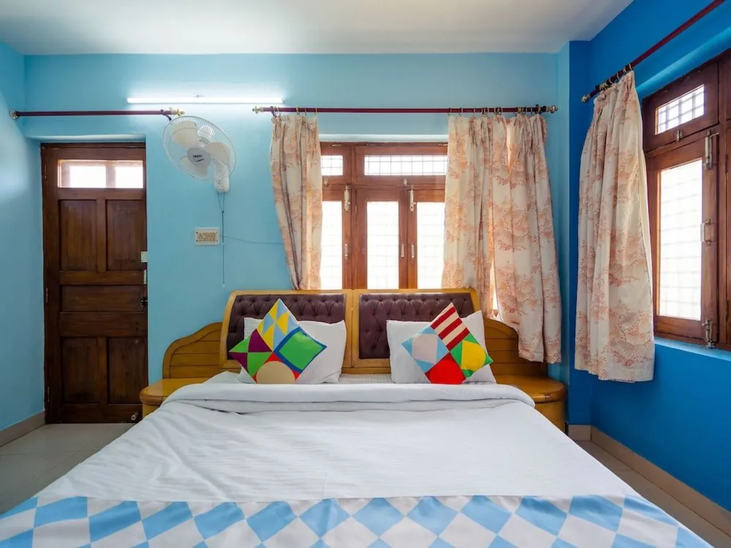 Oyo 13894 Home Skyline Homestay Near Picture Palace