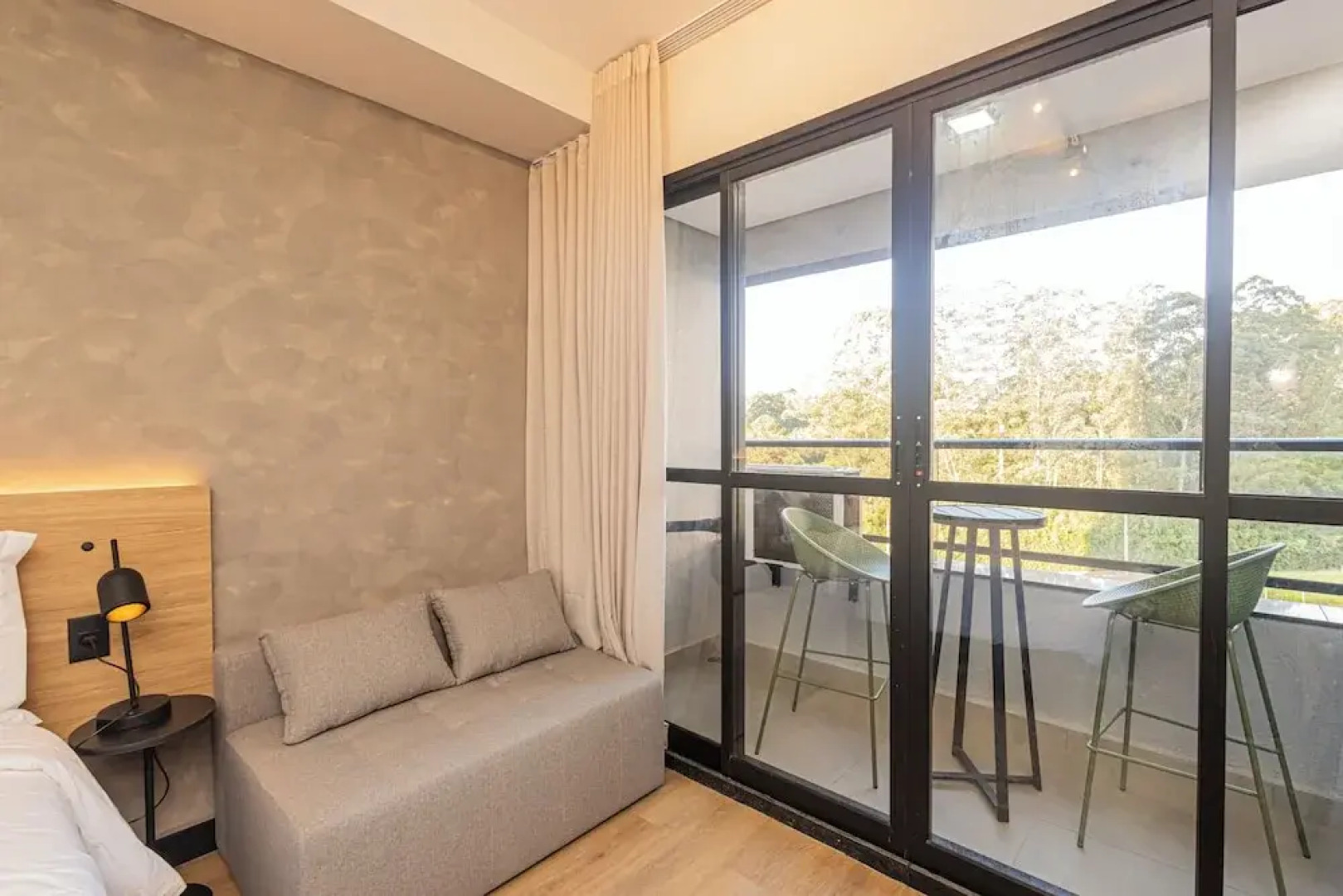 Sky Design Alphaville Housi by Anora