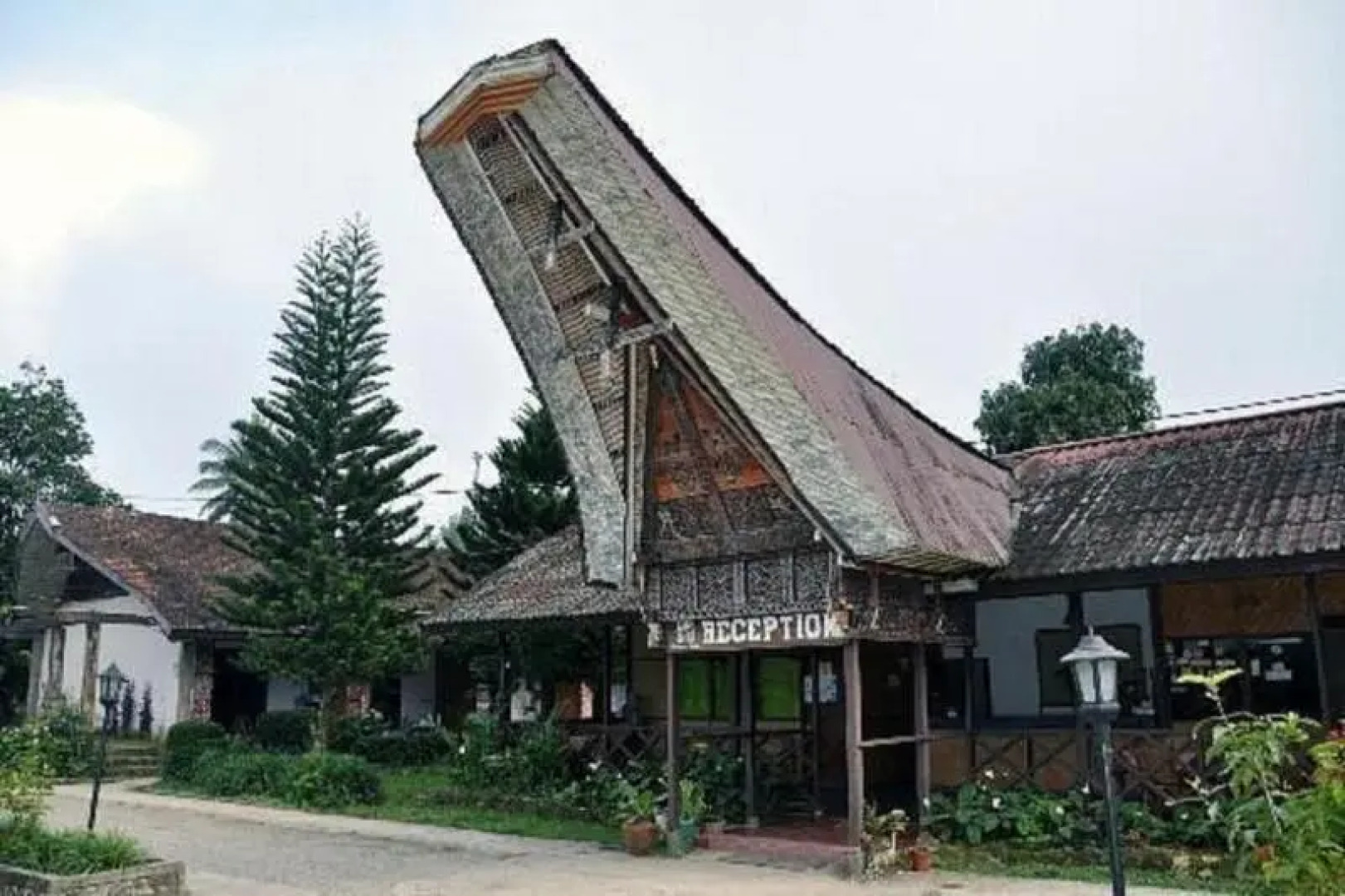 Capital O 91073 Rantepao Lodge