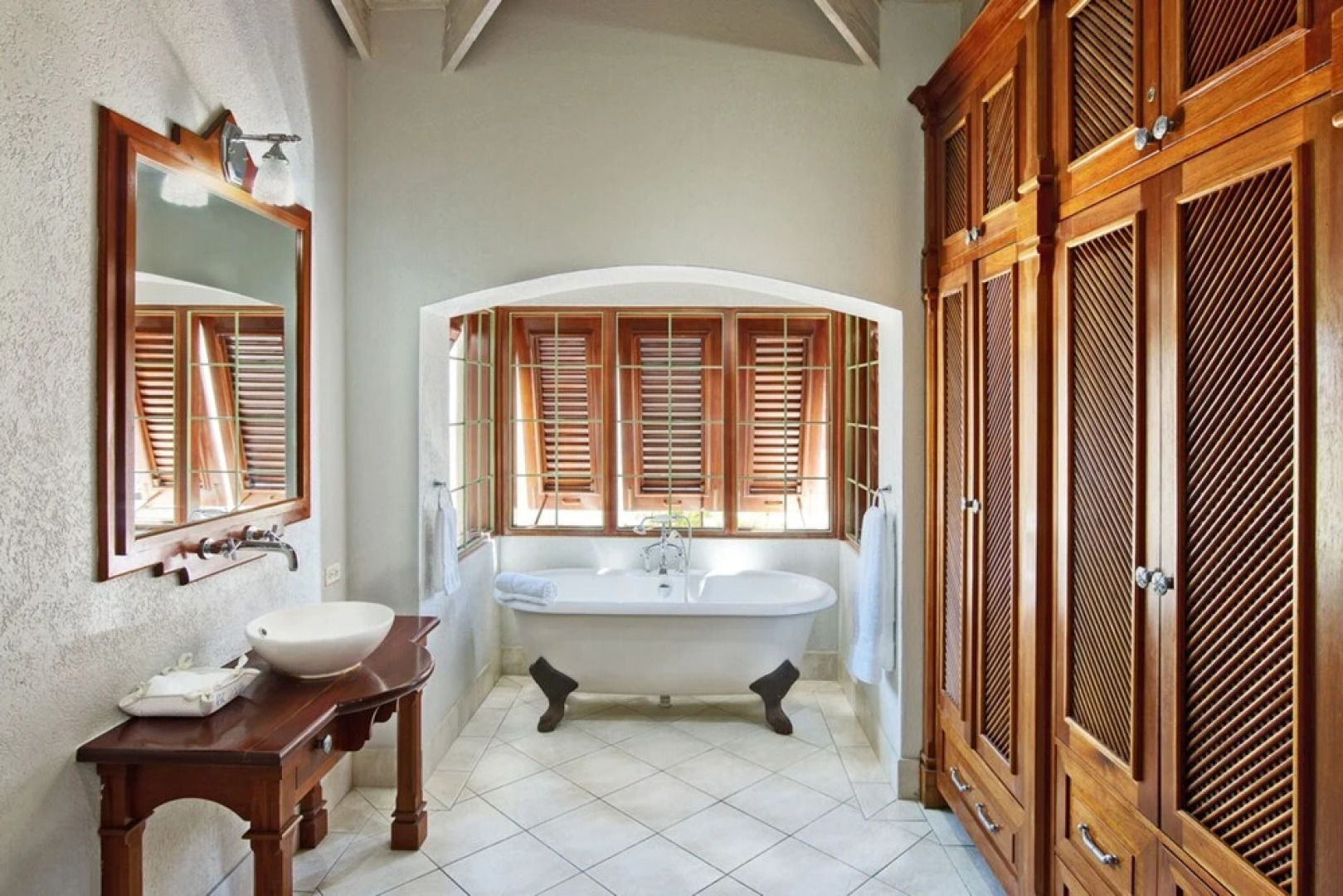 La Paloma by Blue Sky Luxury