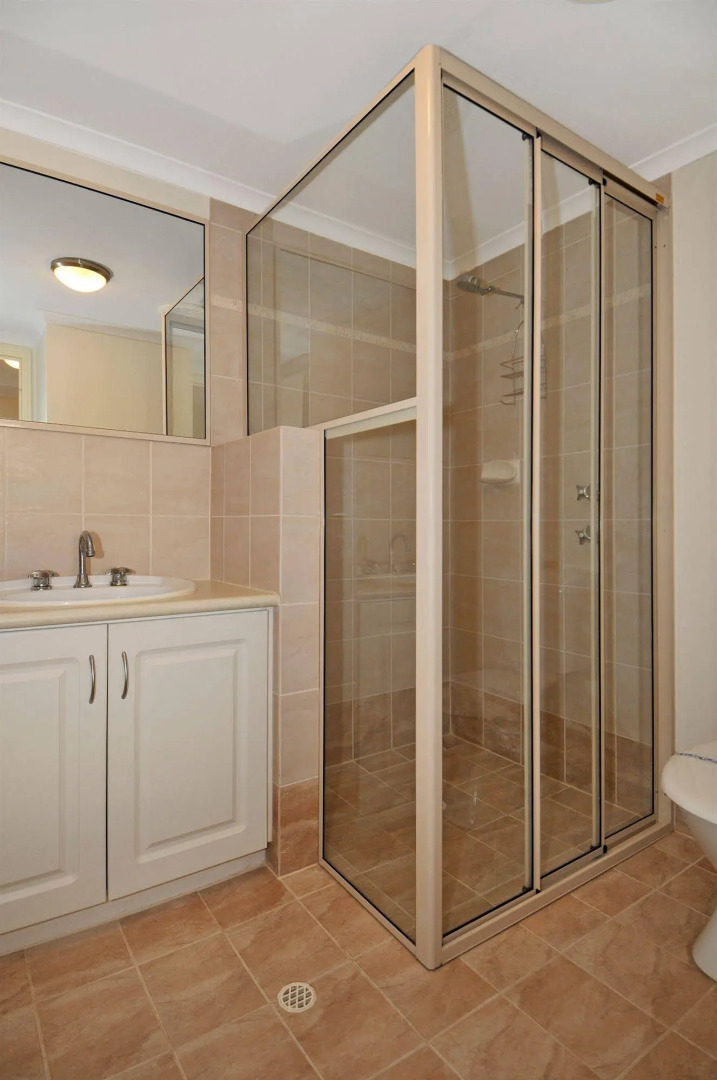 Lakeside Holiday Apartments