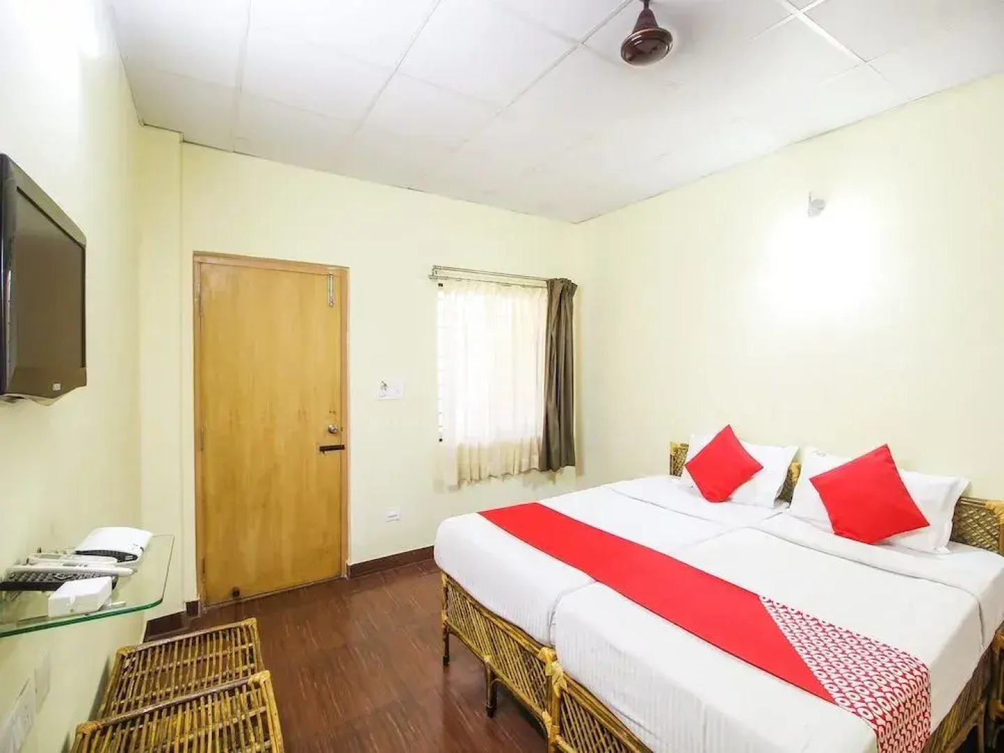 OYO 15708 Sharmada Hidden Nest