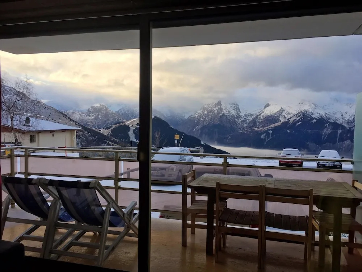 Apartment With one Bedroom in Huez, With Wonderful Mountain View and F