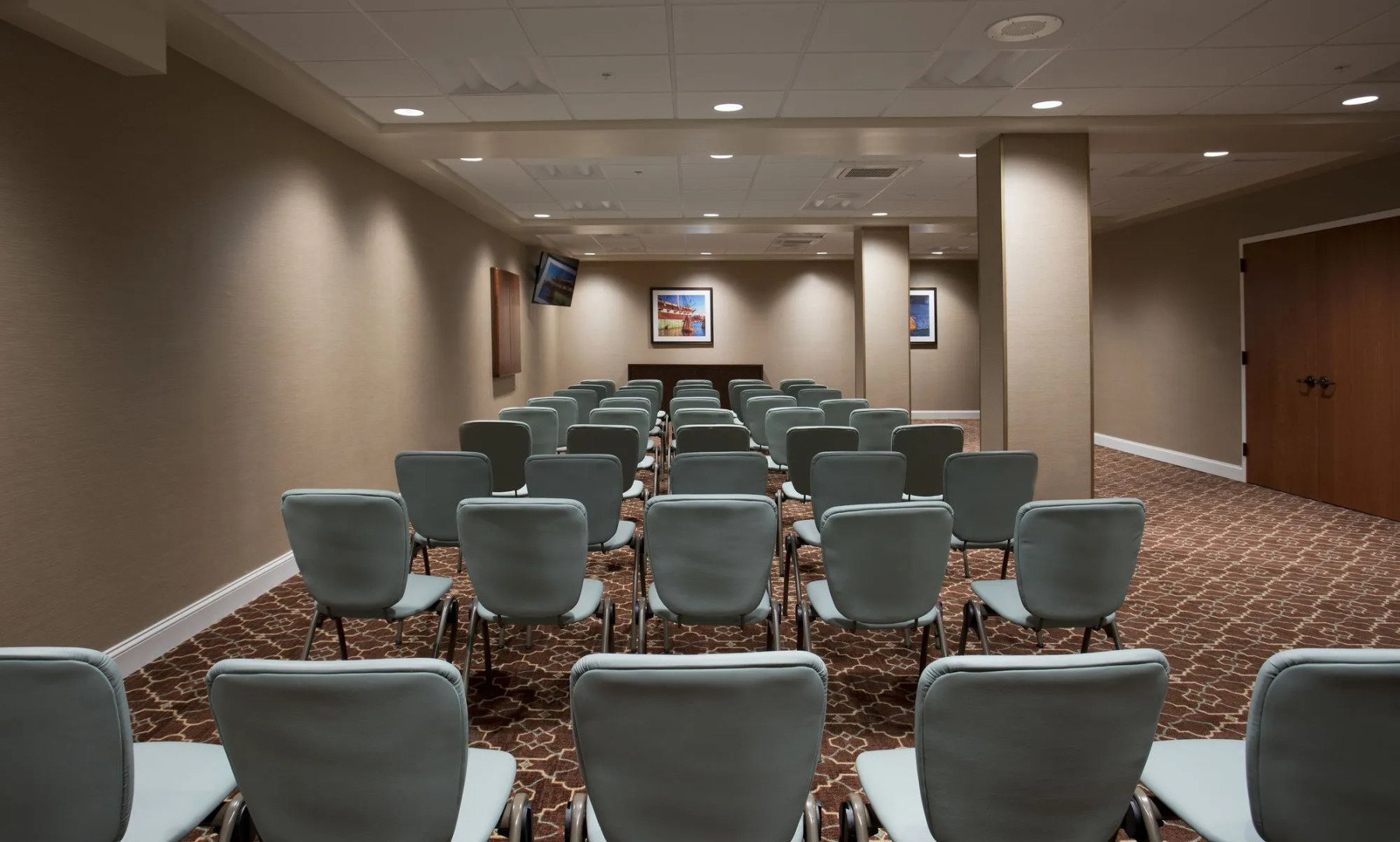 Staybridge Suites Baltimore - Inner Harbor by IHG