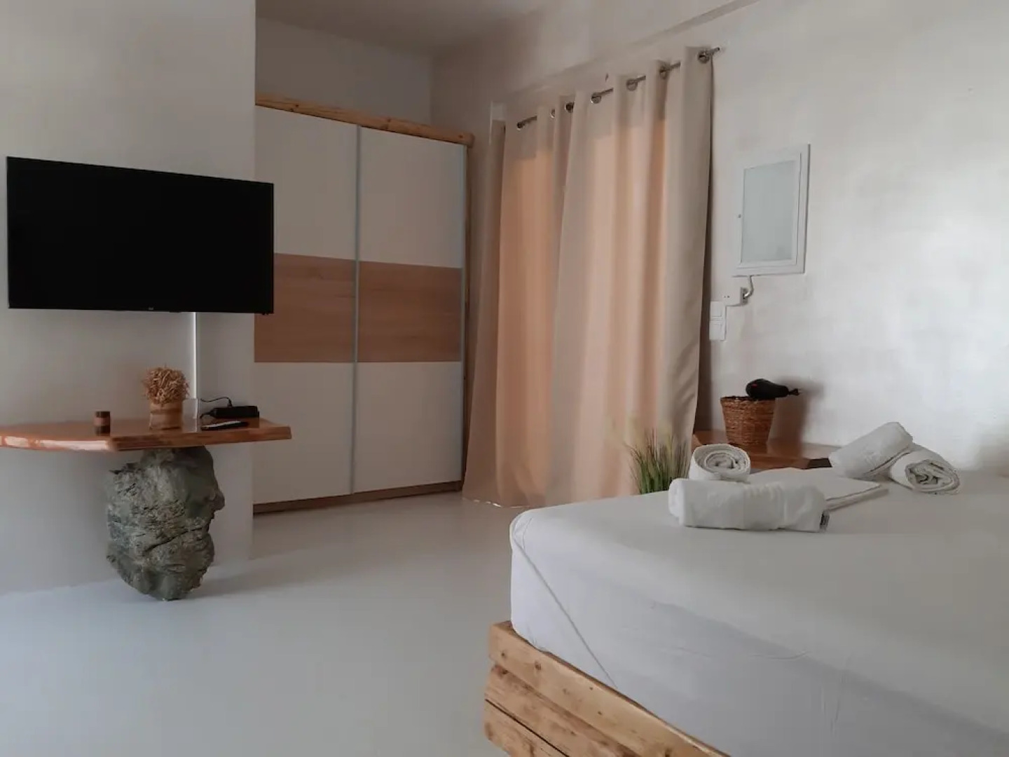 Spathi Beach Suites Kea