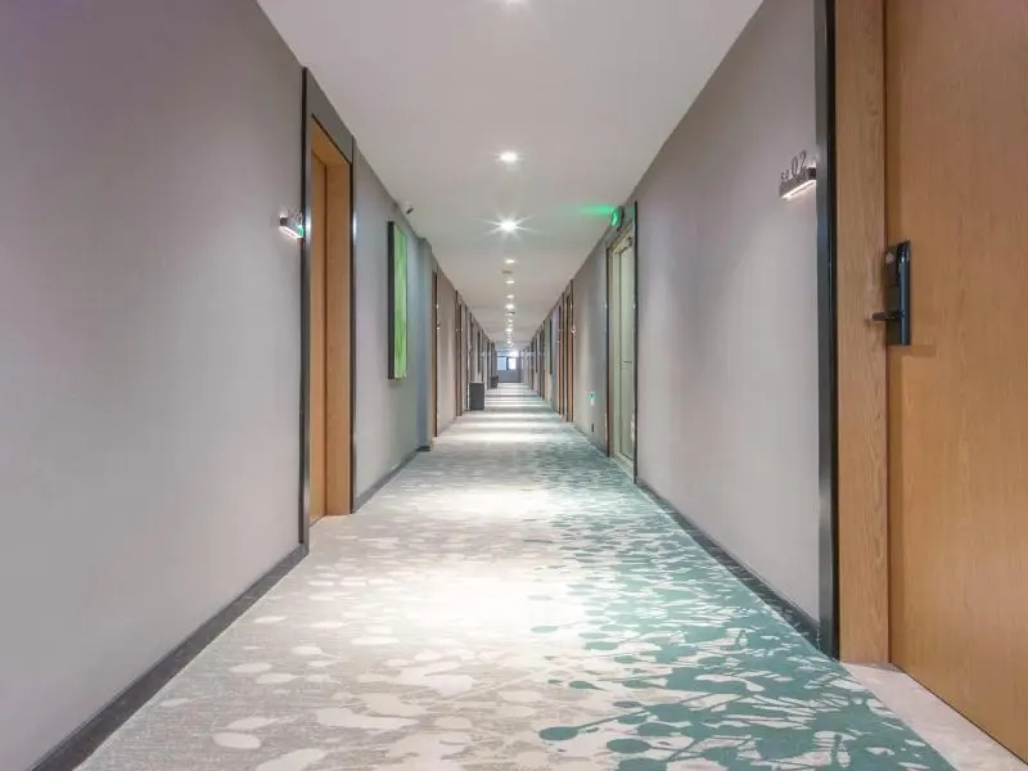 GreenTree Inn Express Shangqiu Beihai Road South Railway Station