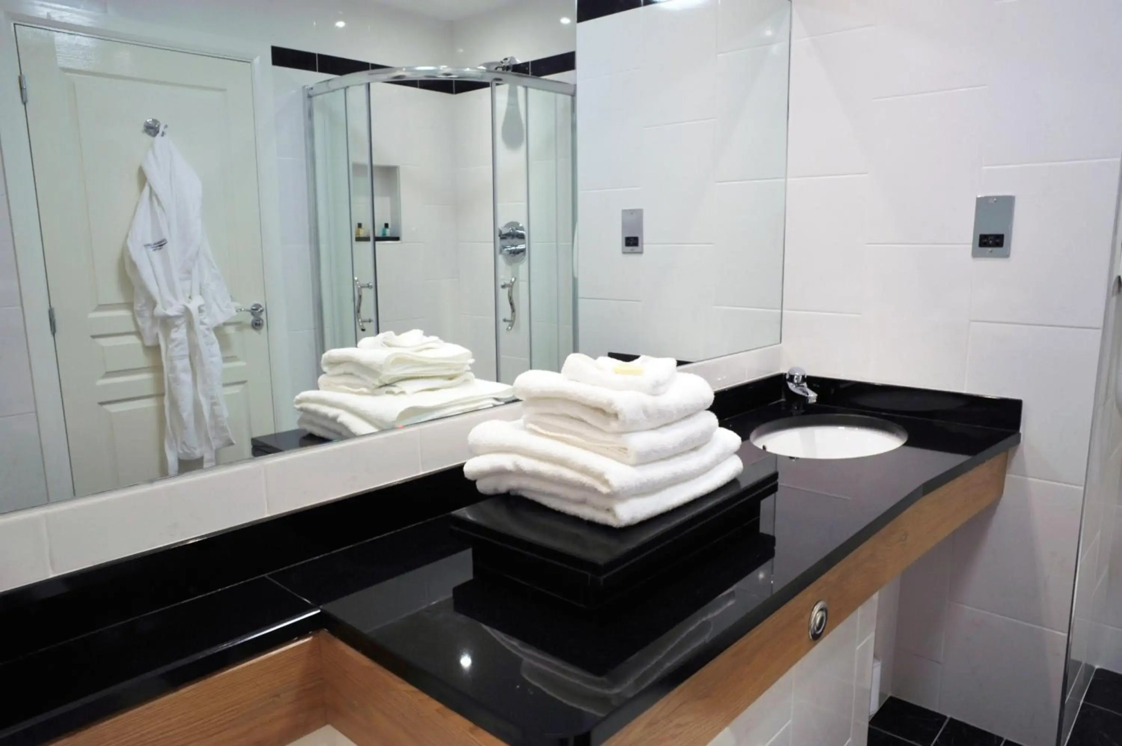 Connemara Coast Hotel