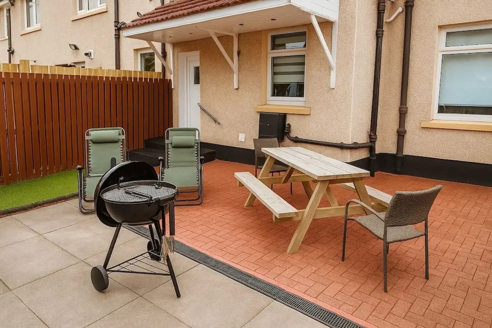 Register House - 4 bed 1 bath