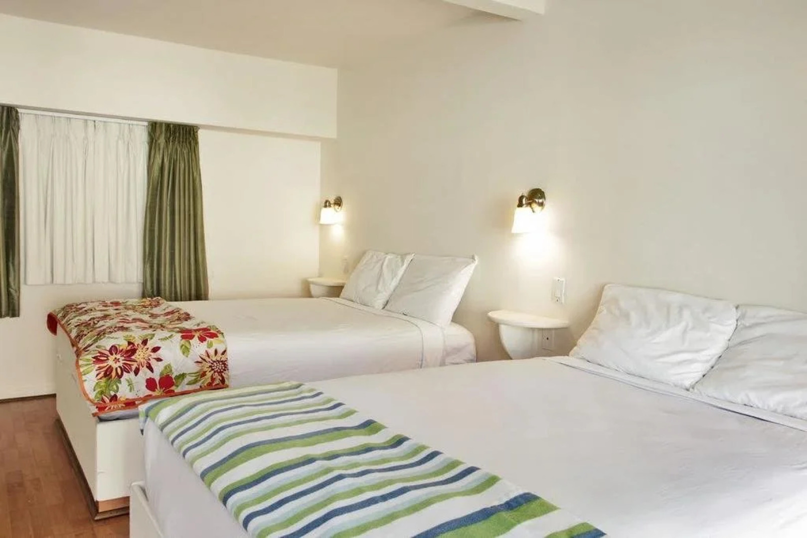 San Vicente Bungalows