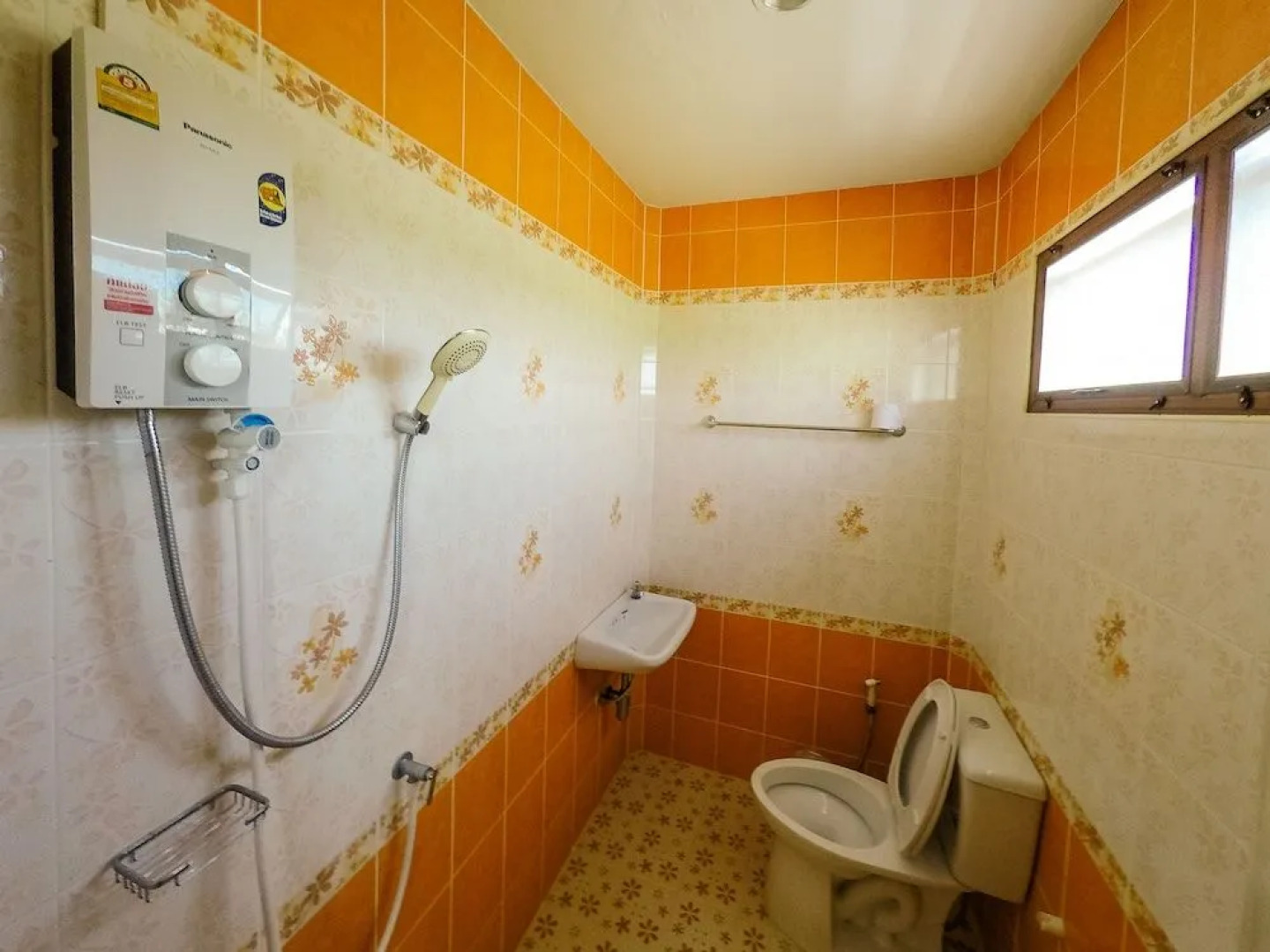 Baan Kasemsuk Resort