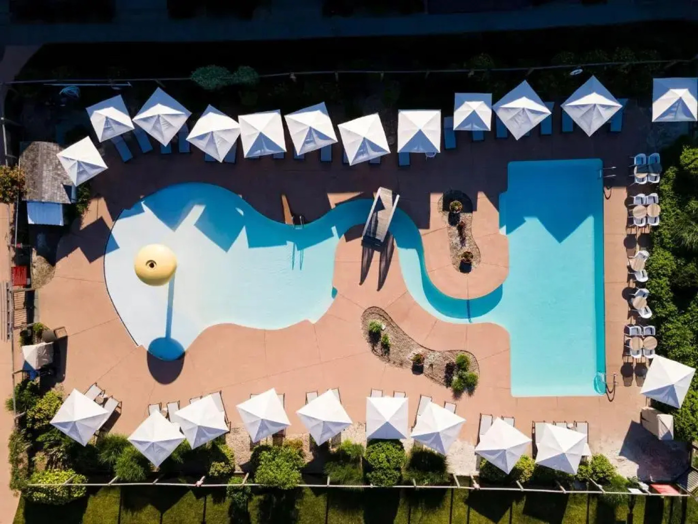 Riviera Beach Resort