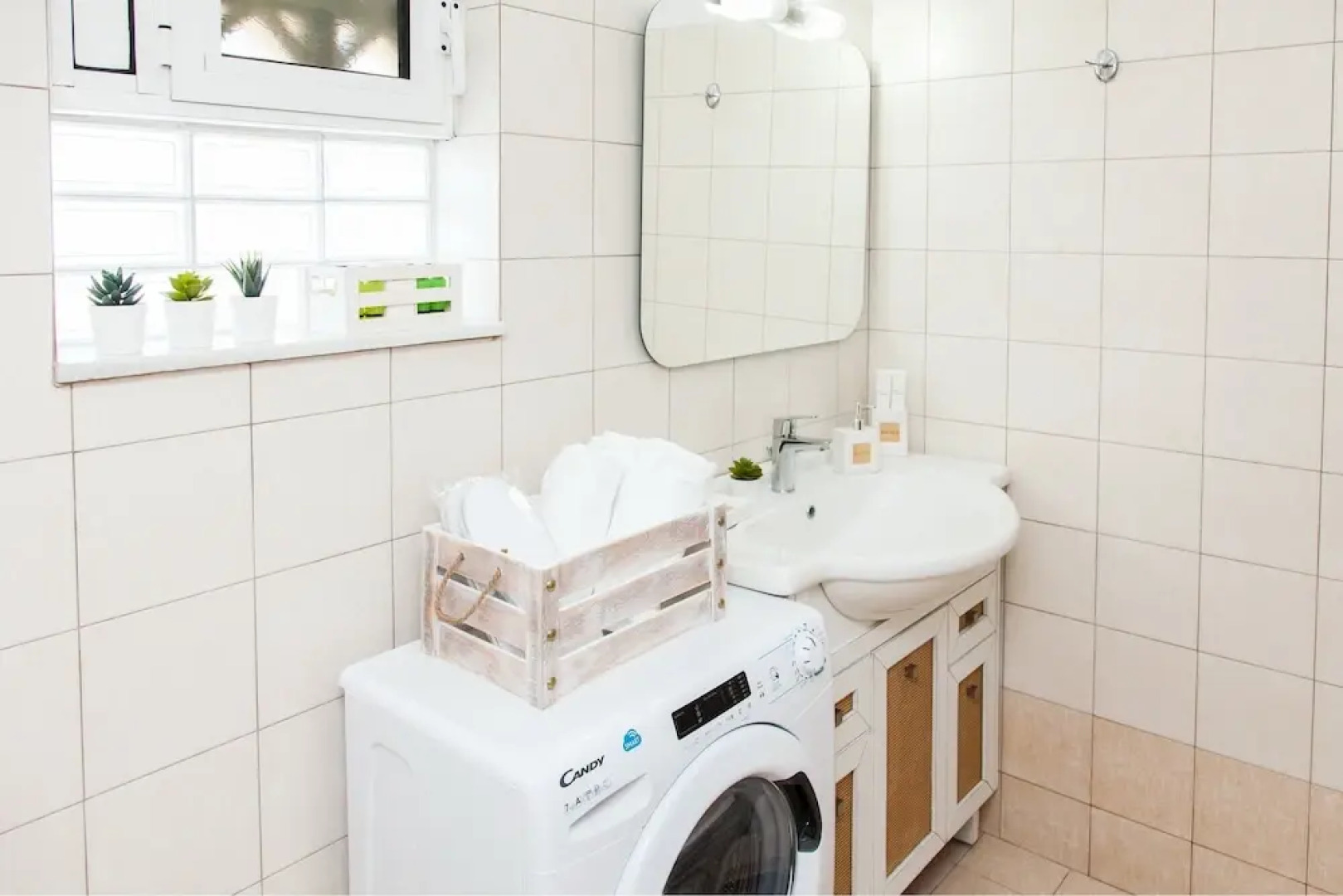 Glamour Rooftop Apartment near Athens