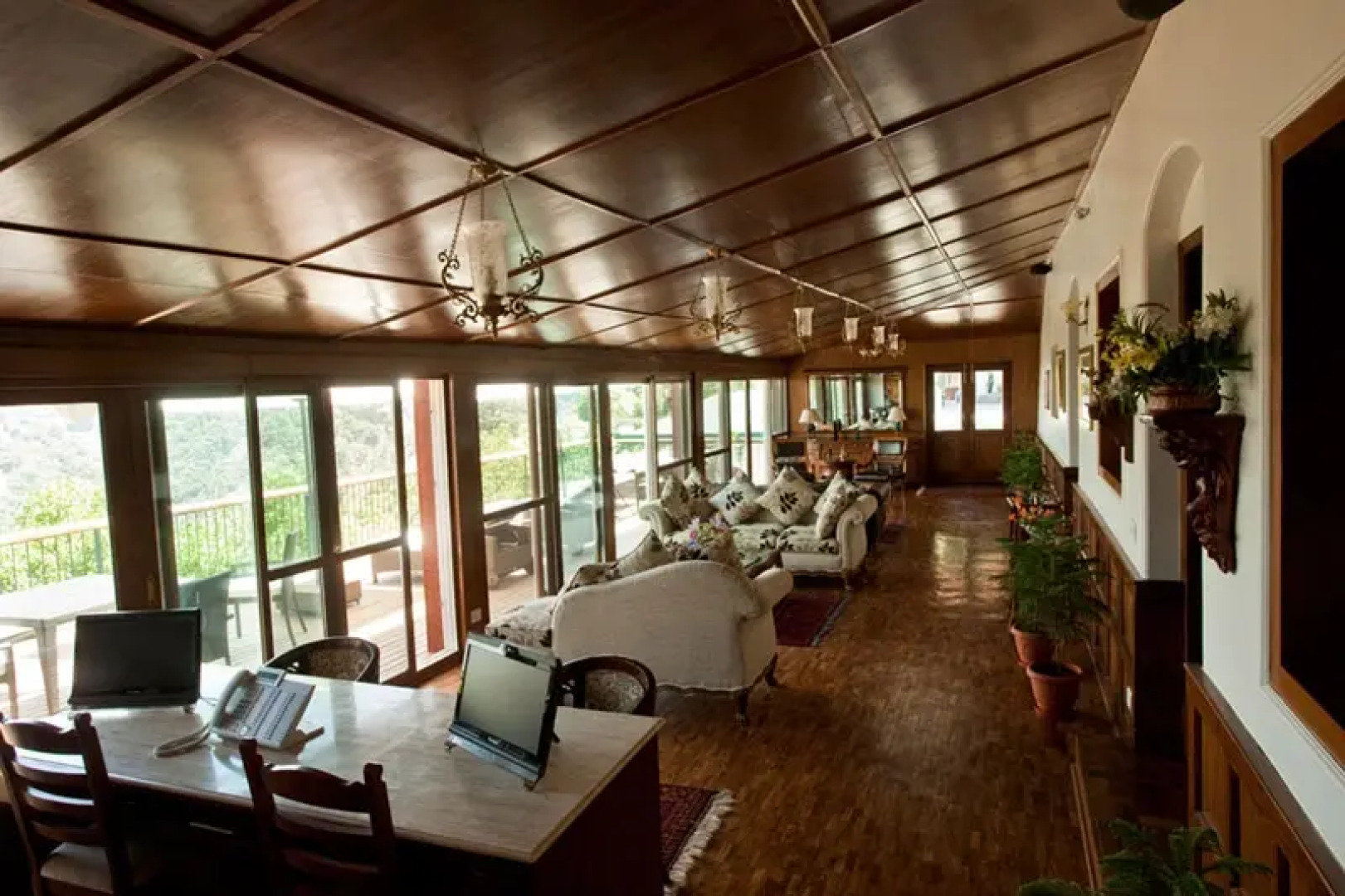 The Amber - Vermont Estate