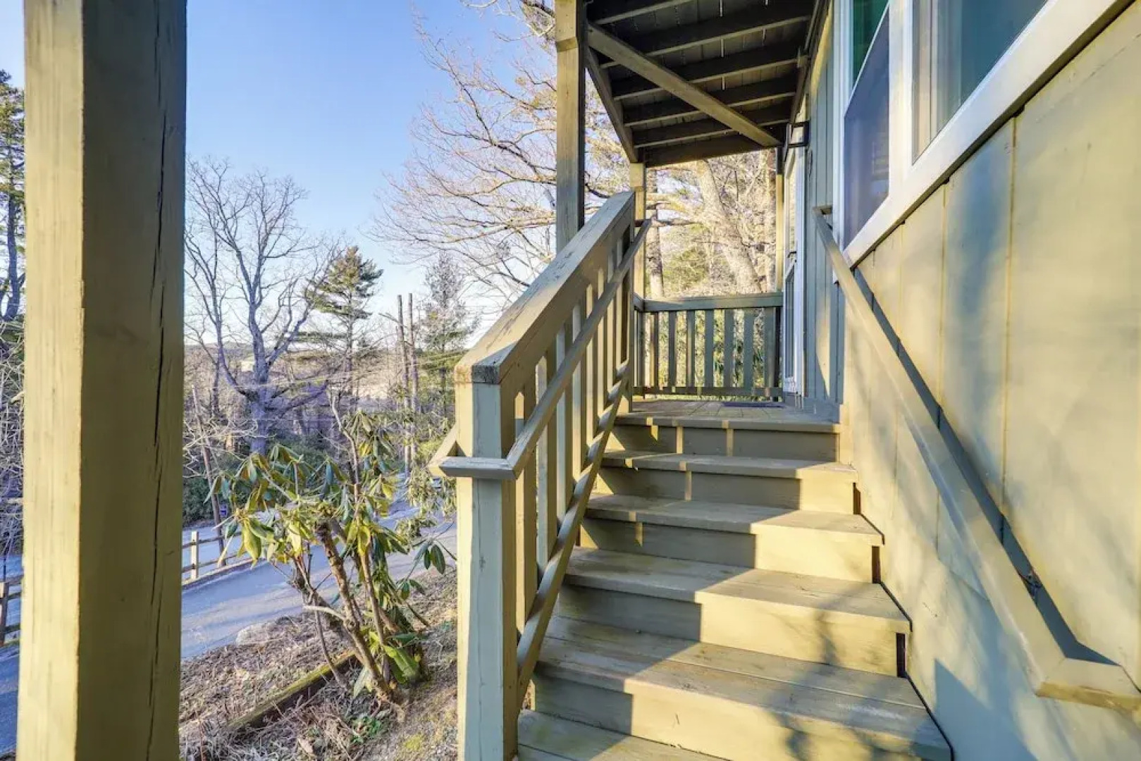 Steps to Dtwn & Fabulous Restaurants: Chic Condo