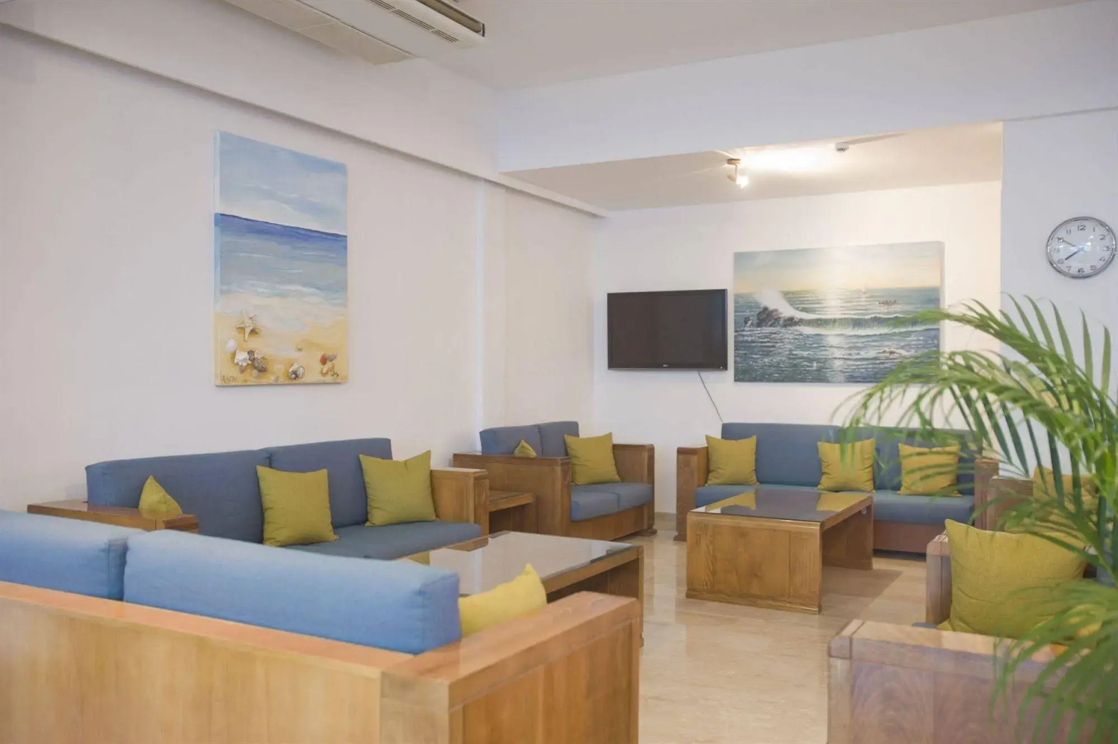 Trizas Hotel Apartments