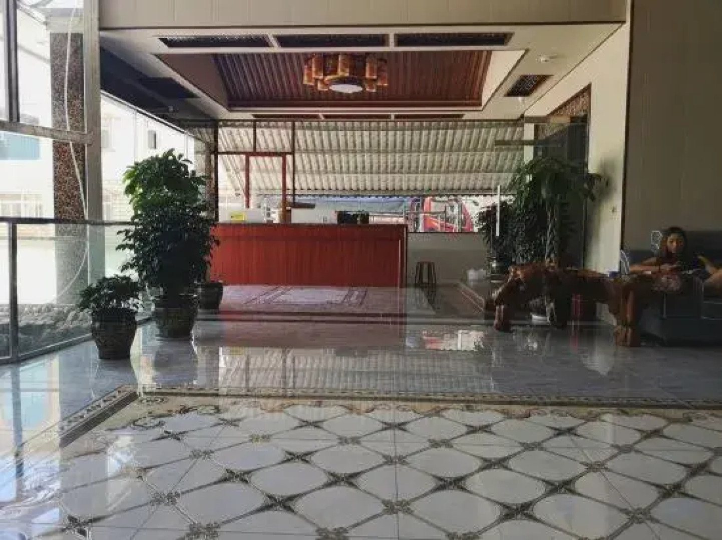 Hongshi Business Hotel