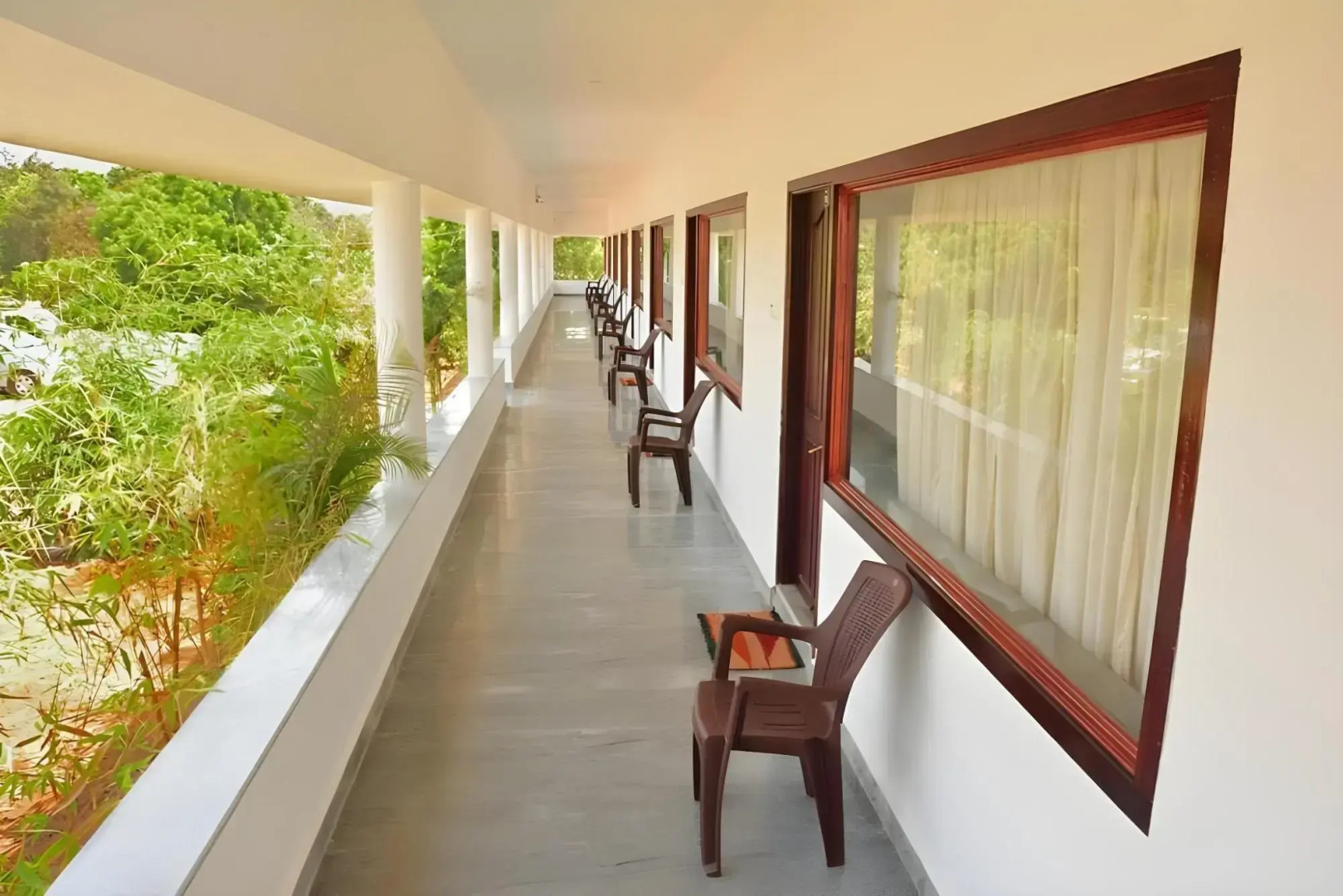 Alice Paradise by Moonrakers