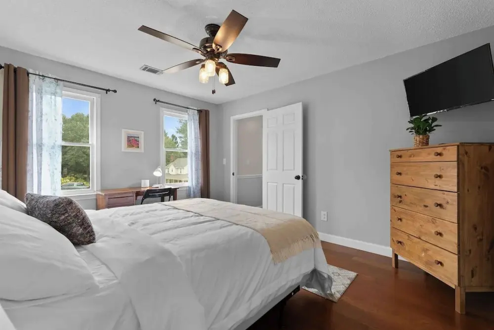 Southern Sunshine Retreat