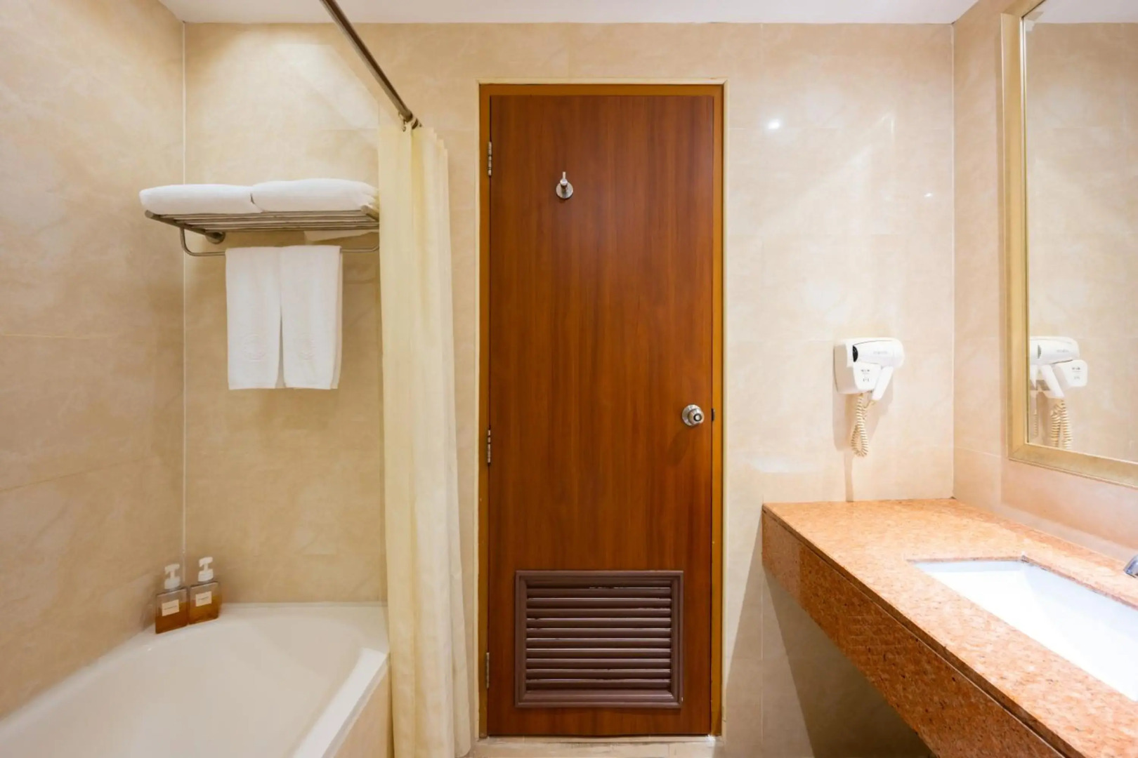 Grand Richmond Stylish Convention Hotel