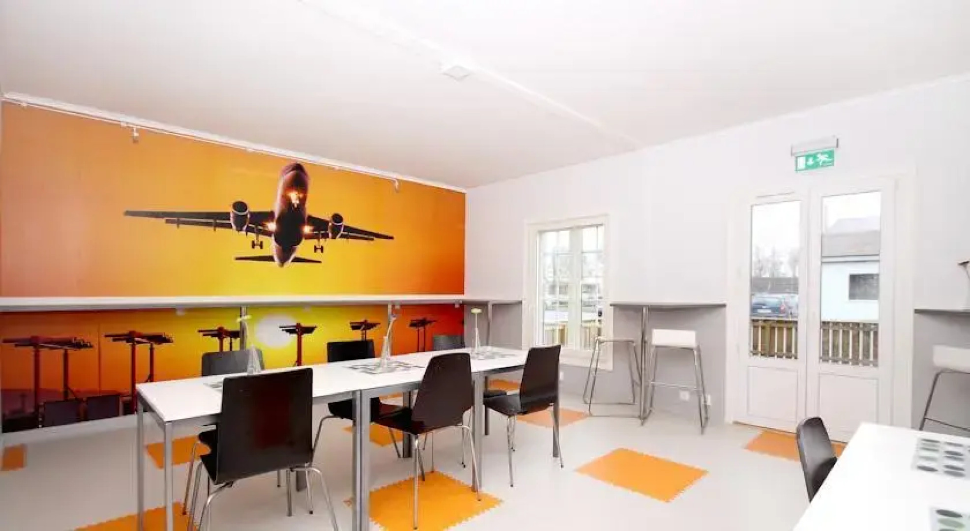 Airport Motel & Apartment