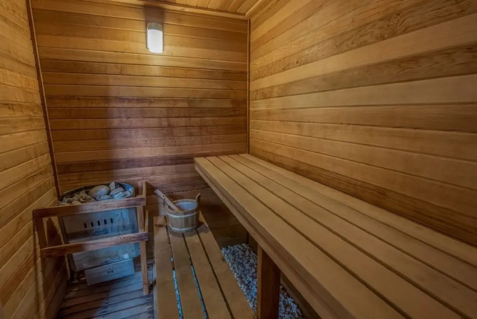 Wolf`s Den-minutes to Blue Ridge